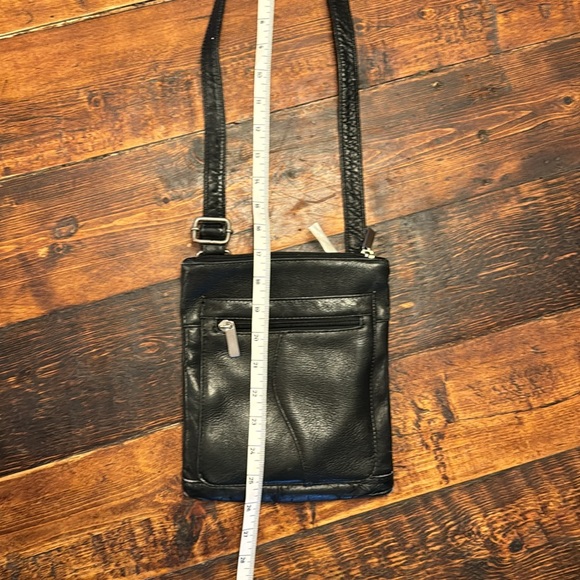 Vintage Genuine Leather Crossbody Black Bag Made in Columbia - Picture 6 of 12